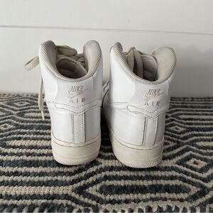 Nike Air Force 1 High LE Big Kids' Shoes